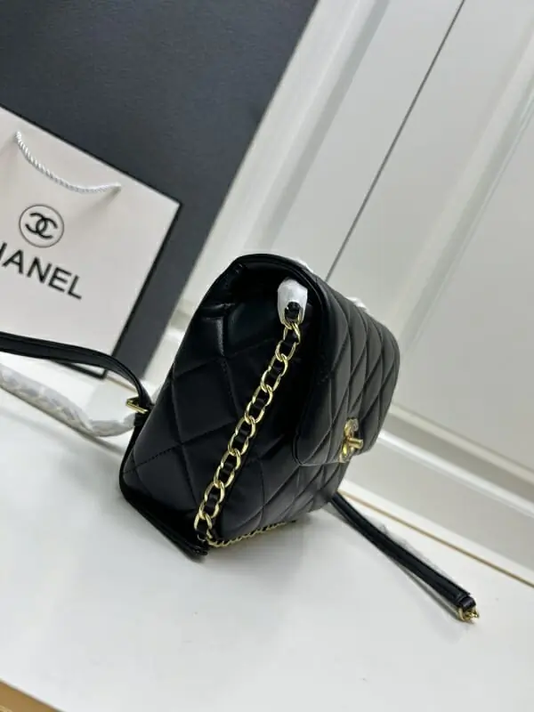 chanel aaa qualite sac a dos  pour femme s_12330773